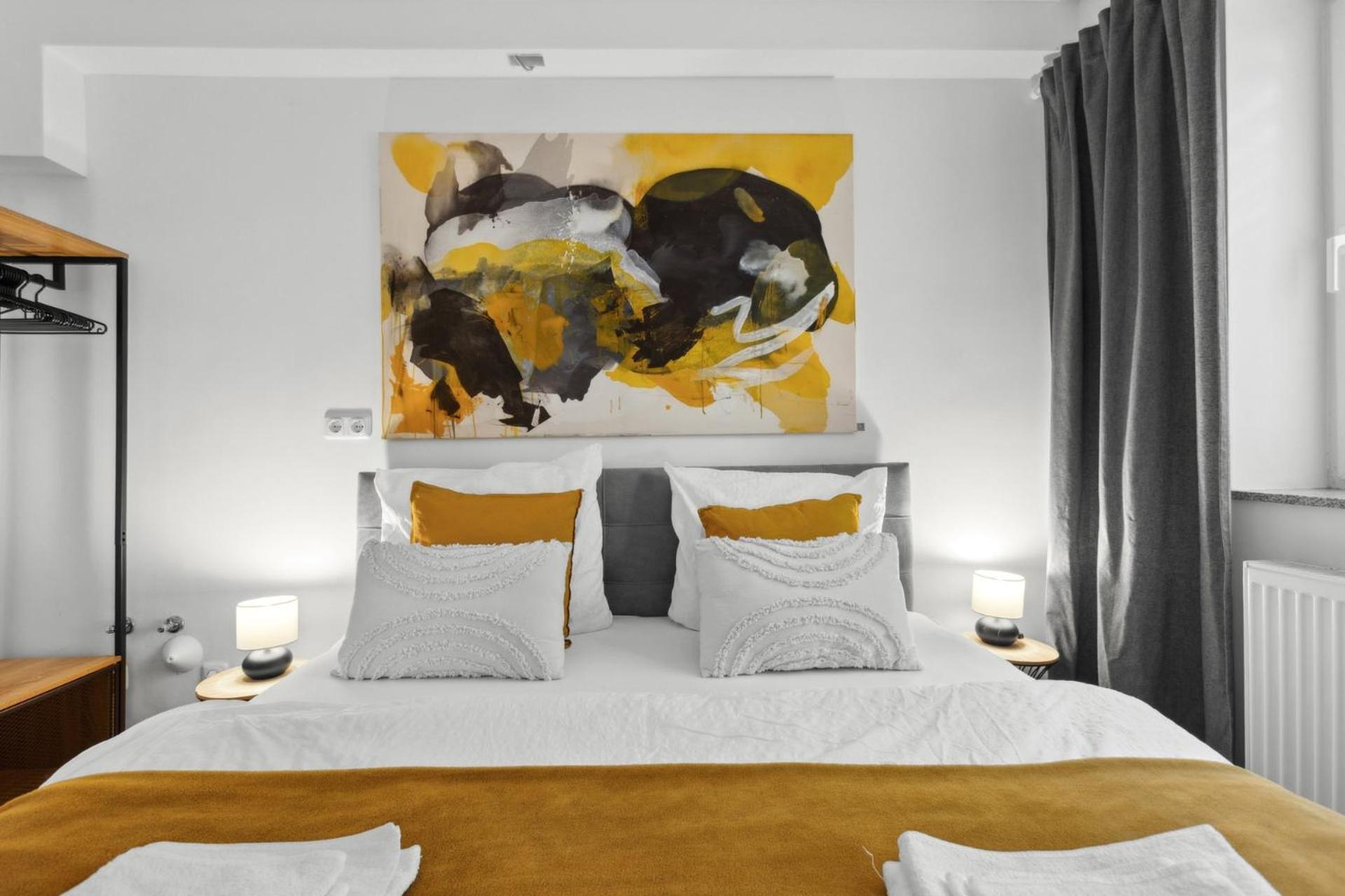 Stylisches 2-zimmer Ambient In Alsternaehe Mit Kingsize-bett & Schlafsofa Appartement *
